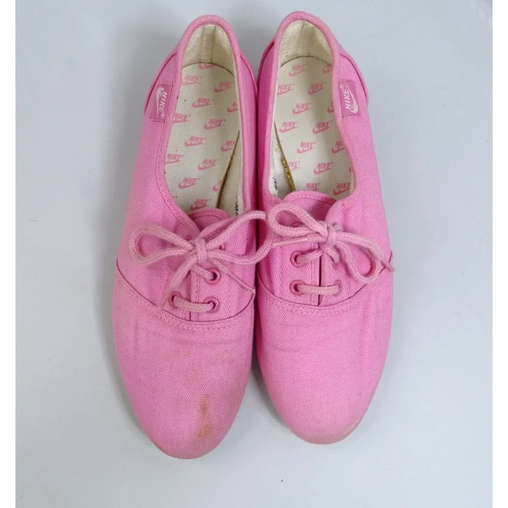 Vintage Nike 80s Women's Size 7.5 Sunburst Canvas Pink‎ Terry Inside Retro